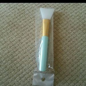💣Silicone face mask brush